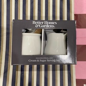 Cream and sugar serving set